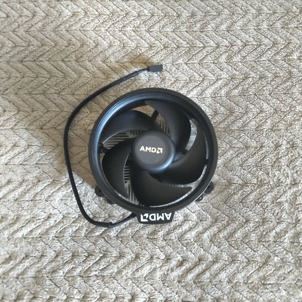 AMD AM4 Ryzen Socket Cooler Heatsink Fan - Black